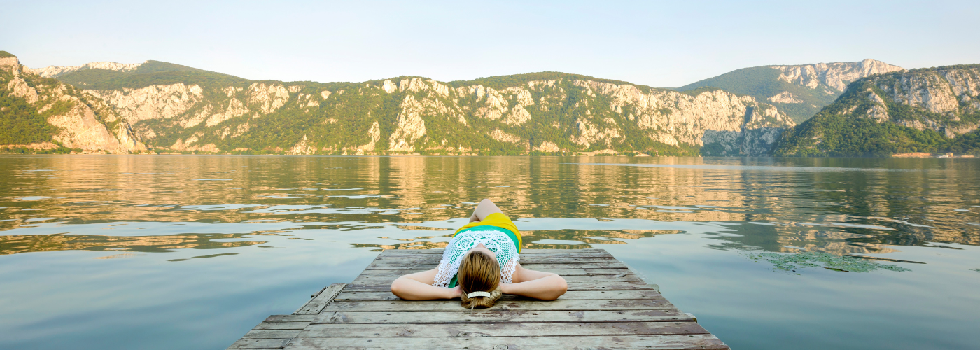 Beat Summer Stress: 5 Tips for a Relaxing and Energizing Season